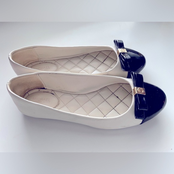 Michael Kors womens Sandals - size 7.5 - Picture 7 of 12